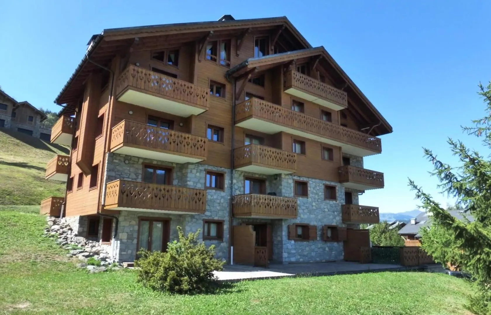 Apartment Residence Bergerie Des 3 Vallees F - Appartement 4 Pieces 6 Personnes Situe Dans Le Charmant Village Des Allues Mae-4991 Les Allues